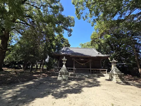 社殿正面。