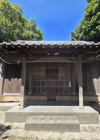 八王子神社：八王子神社の社殿正面。