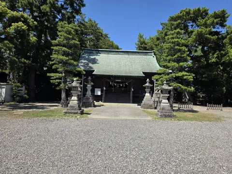 貴船神社：境内正面から見た貴船神社の社殿。