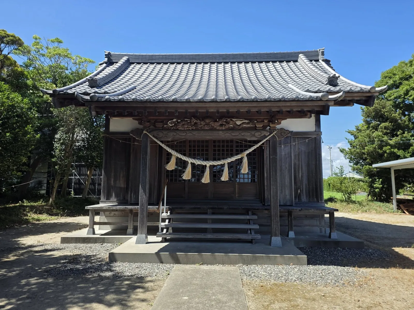 社殿正面。
